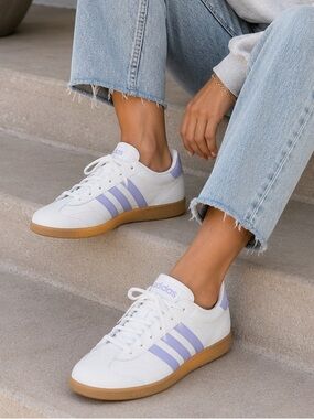 NIB Adidas Grand Court LO White Lavender Sneakers Women’s 9.5 Gum Sole